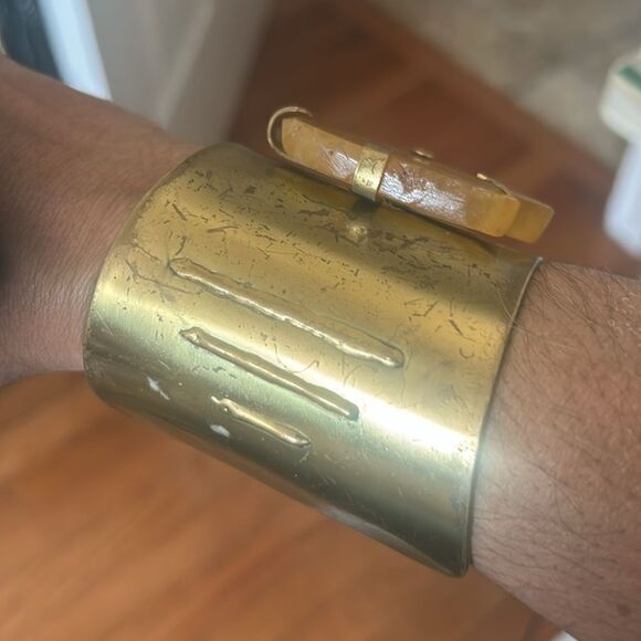 Vintage Brass Cuff Wide Statement Bracelet With Yellow Stone Carnelian MCM - Picture 2 of 4
